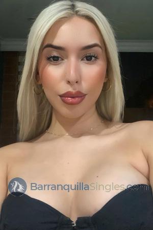 212307 - Laura Age: 22 - Colombia