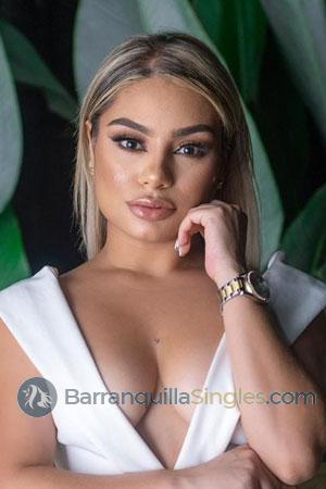 212383 - Estefany Age: 33 - Colombia