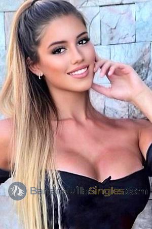 215197 - Mariana Age: 28 - Argentina