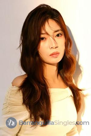 228512 - Jing Age: 33 - China